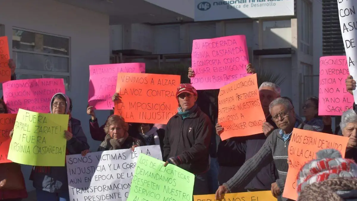 21 COBIAN 1 JUBILADOS DE BANRURAL DENUNCIAN SAQUEO DE SU FONDO DE PENSIONES